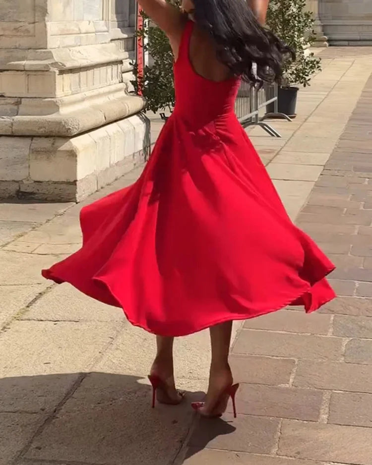 Kenia - Vestido rojo midi ajustado de tirantes