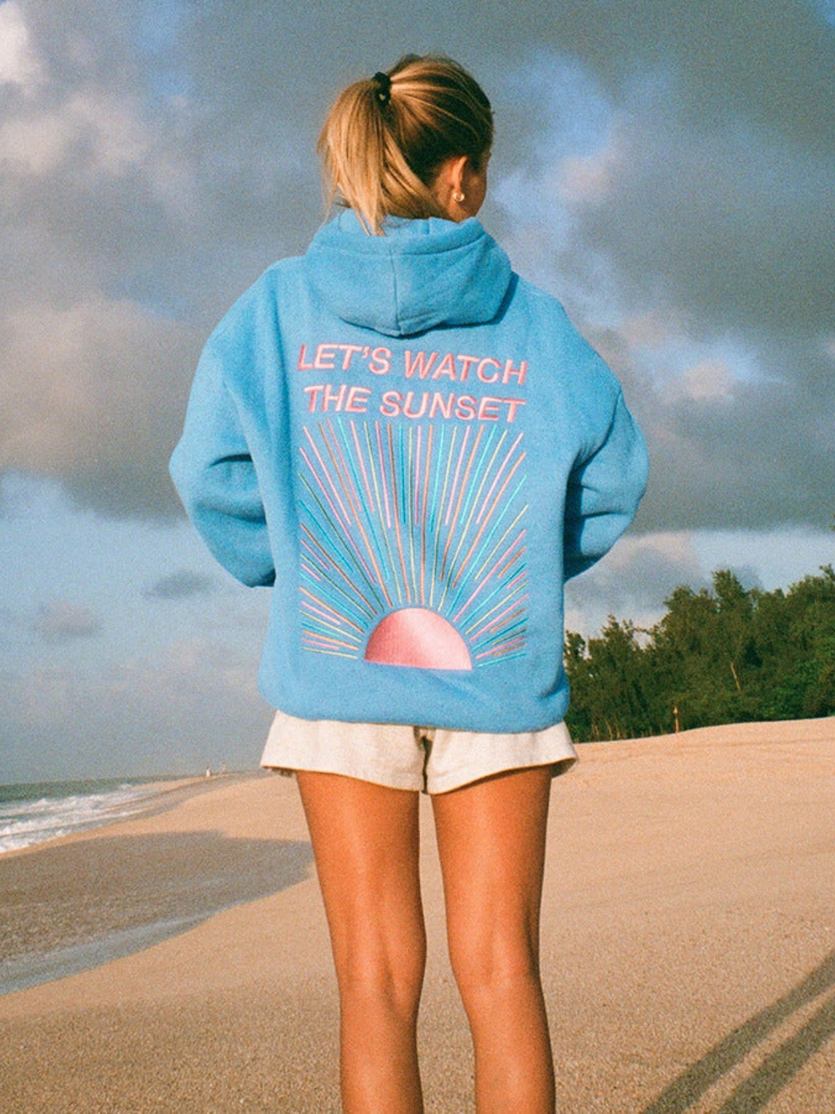 Ophelia - Suave sudadera con capucha para mujer inspirada en la puesta de sol