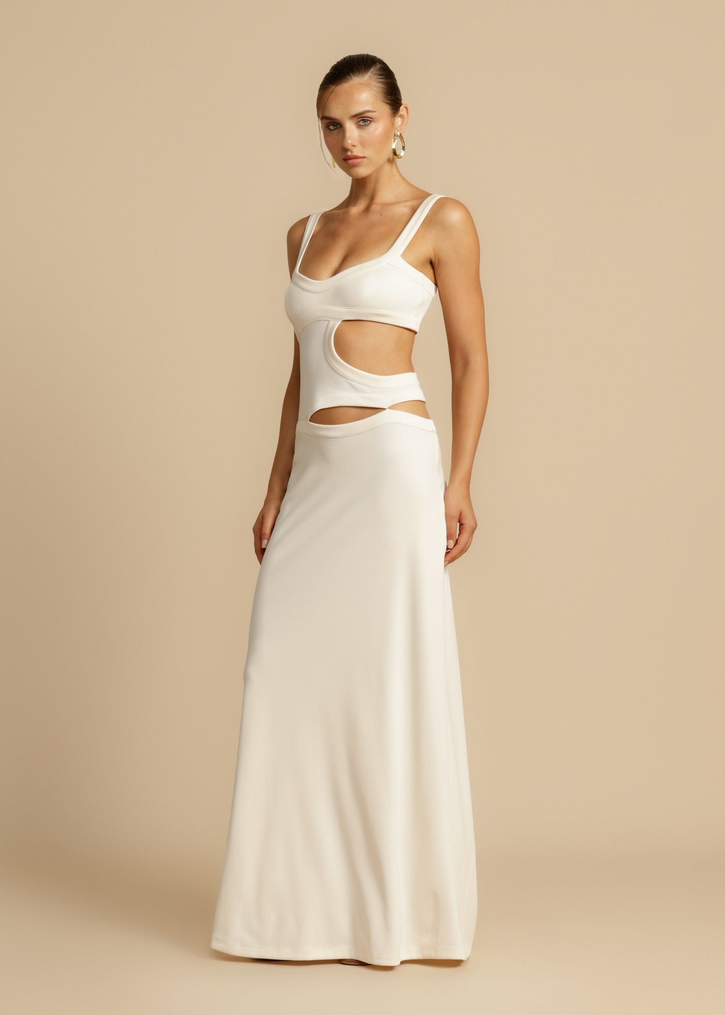 Nora - Vestido blanco ajustado de moda