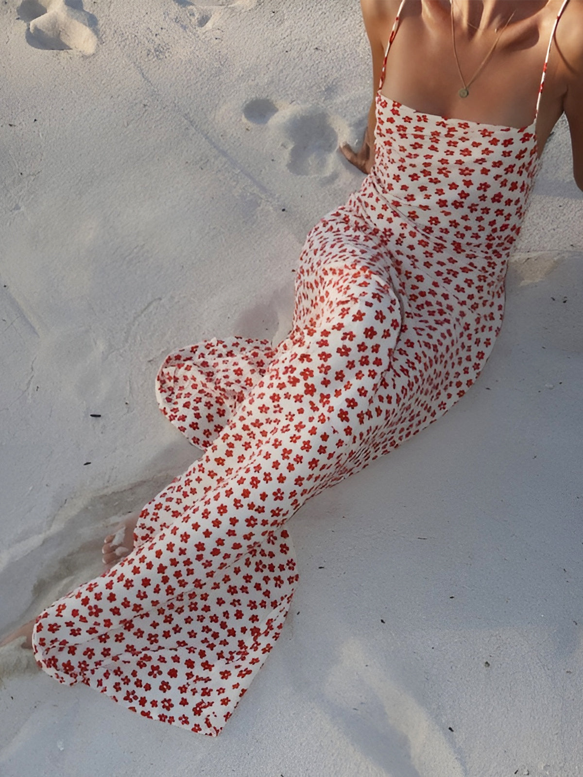 Emma - Vestido cruzado sin tirantes con estampado floral fluido