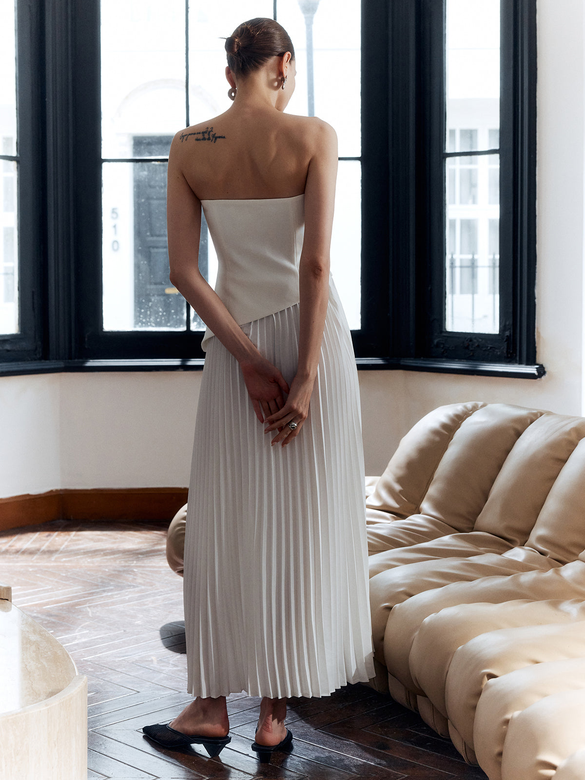 Charlotte - Vestido plisado sin tirantes con escote palabra de honor