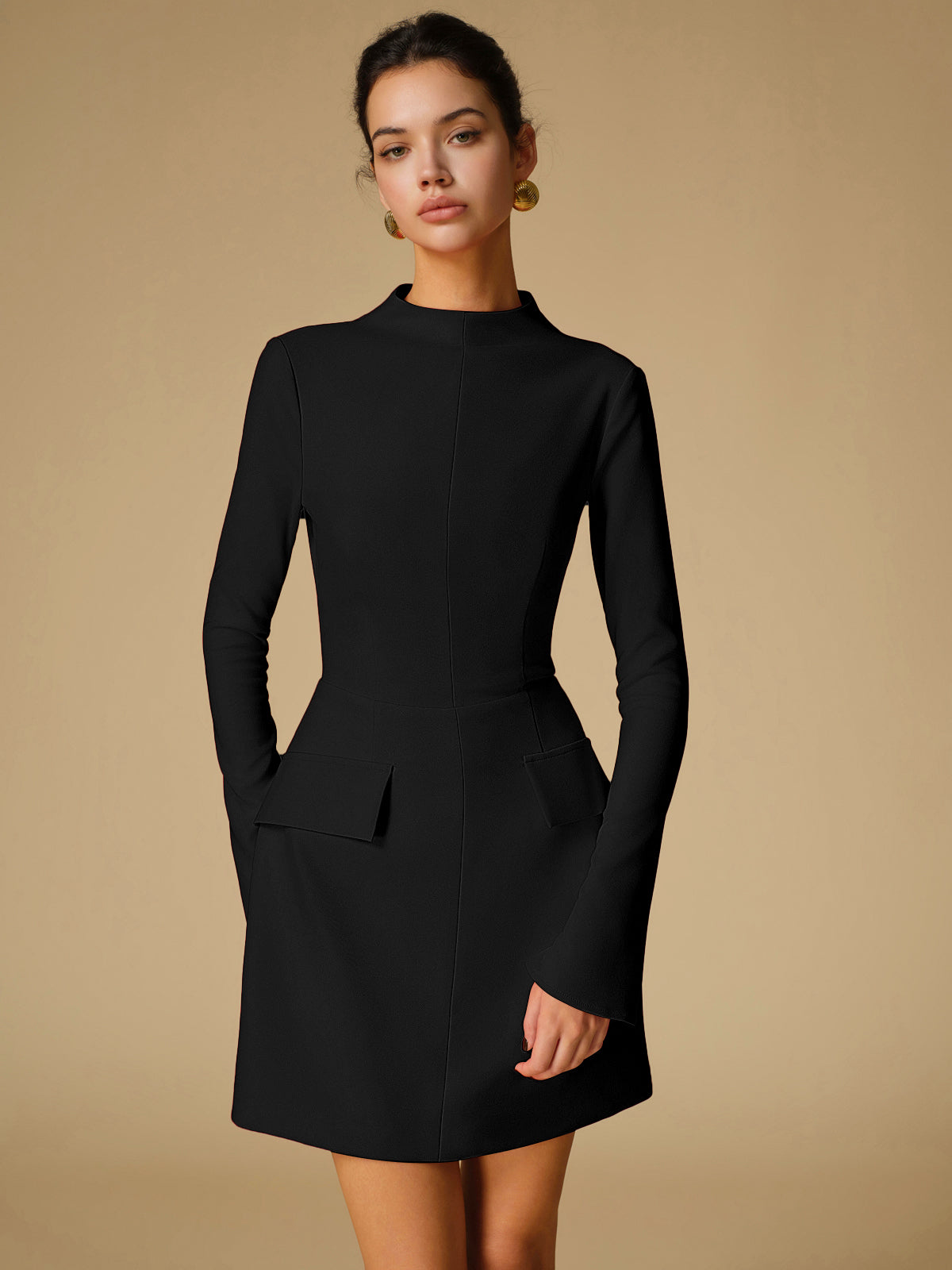 Sabina - Vestido liso minimalista de cuello alto