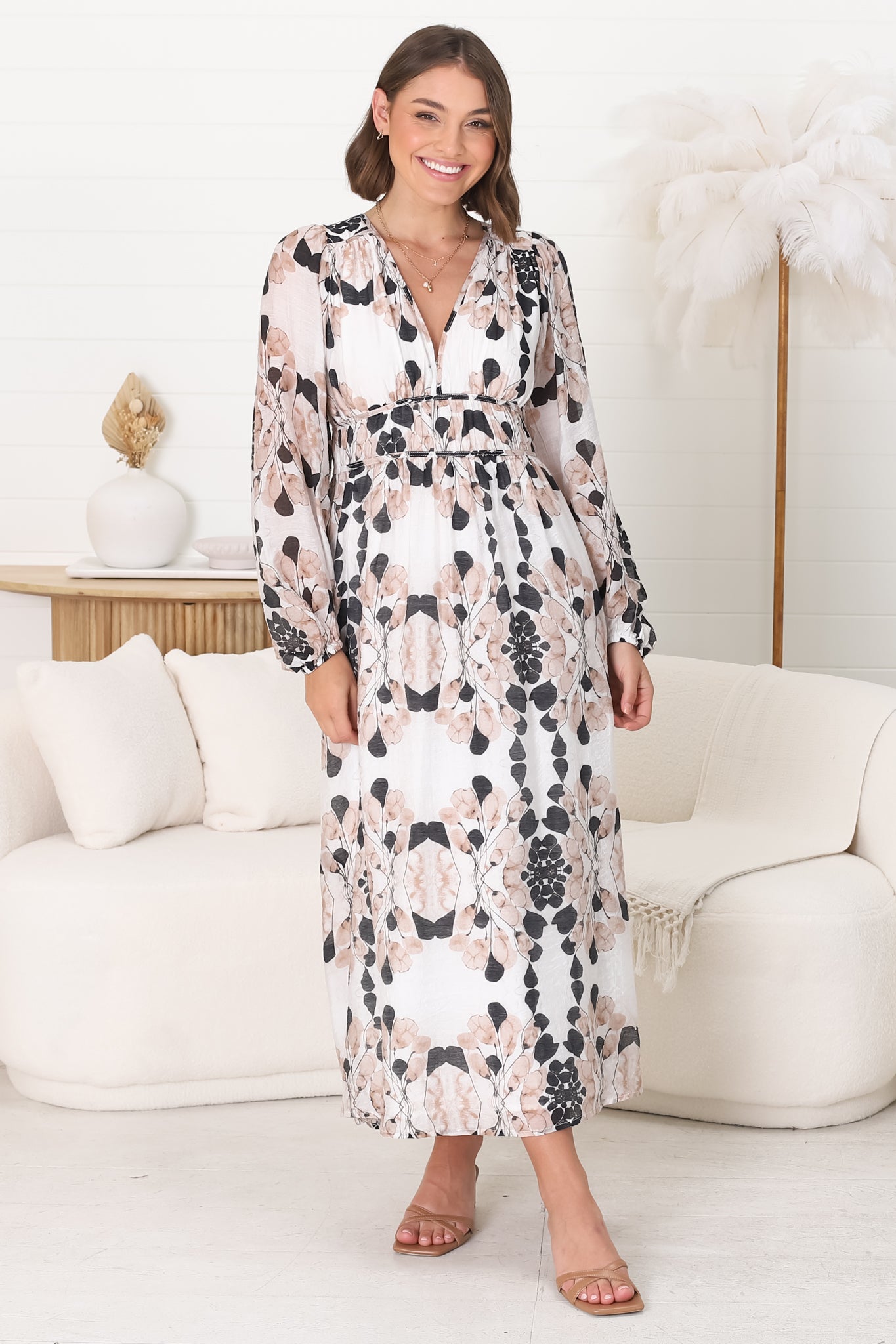 Helia Midi Dress - Vestido evasé con escote en pico y cintura plisada