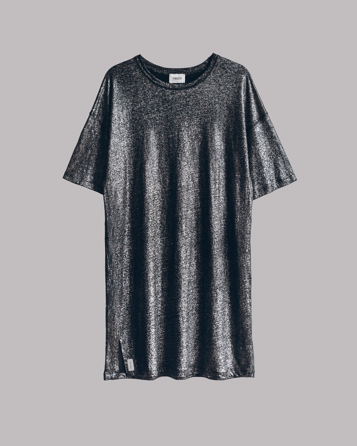Kylie - El vestido de lino oscuro y brillante