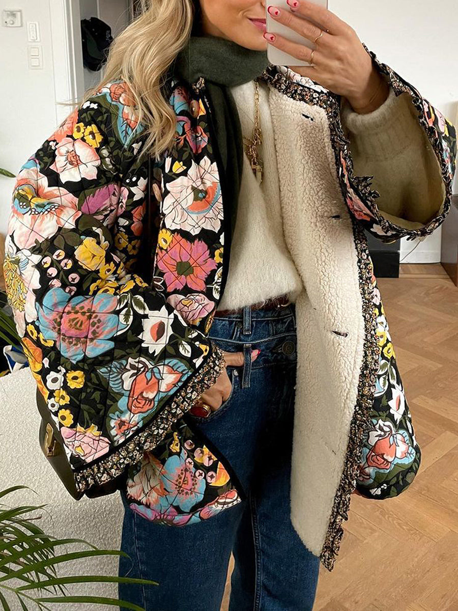 ColorCascade - Elegante chaqueta para la próxima primavera