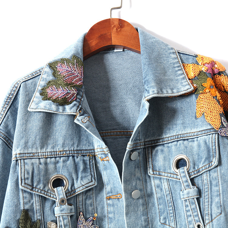 Julie - Chaqueta vaquera con bordado floral y lentejuelas