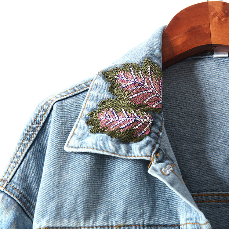 Julie - Chaqueta vaquera con bordado floral y lentejuelas