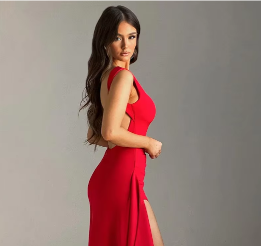 Victoria - Favorecedor vestido con abertura alta