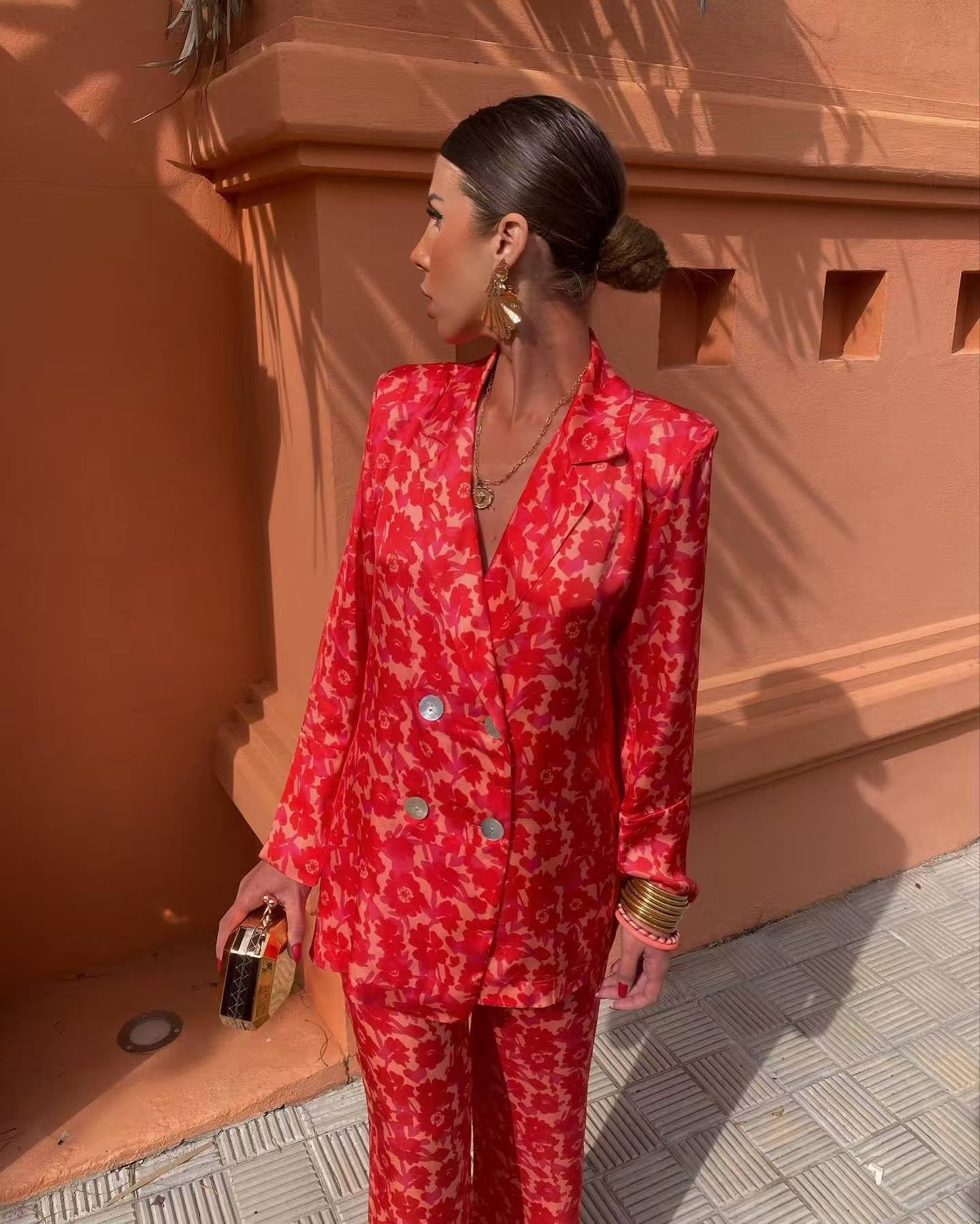 Conjunto pantalón y blazer mujer estampado floral rojo elegante - Venera