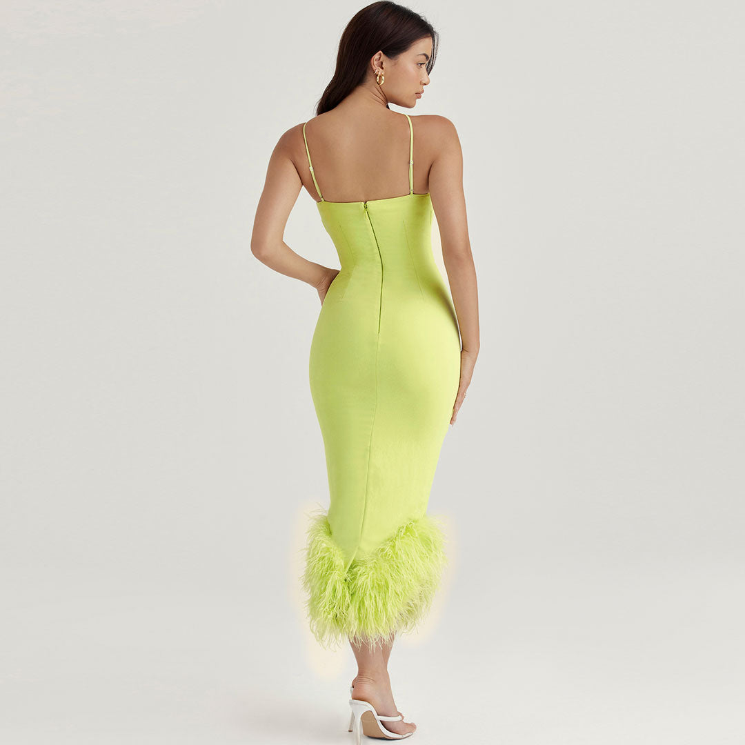 Angelina Vestido Halter Asimétrico Slim