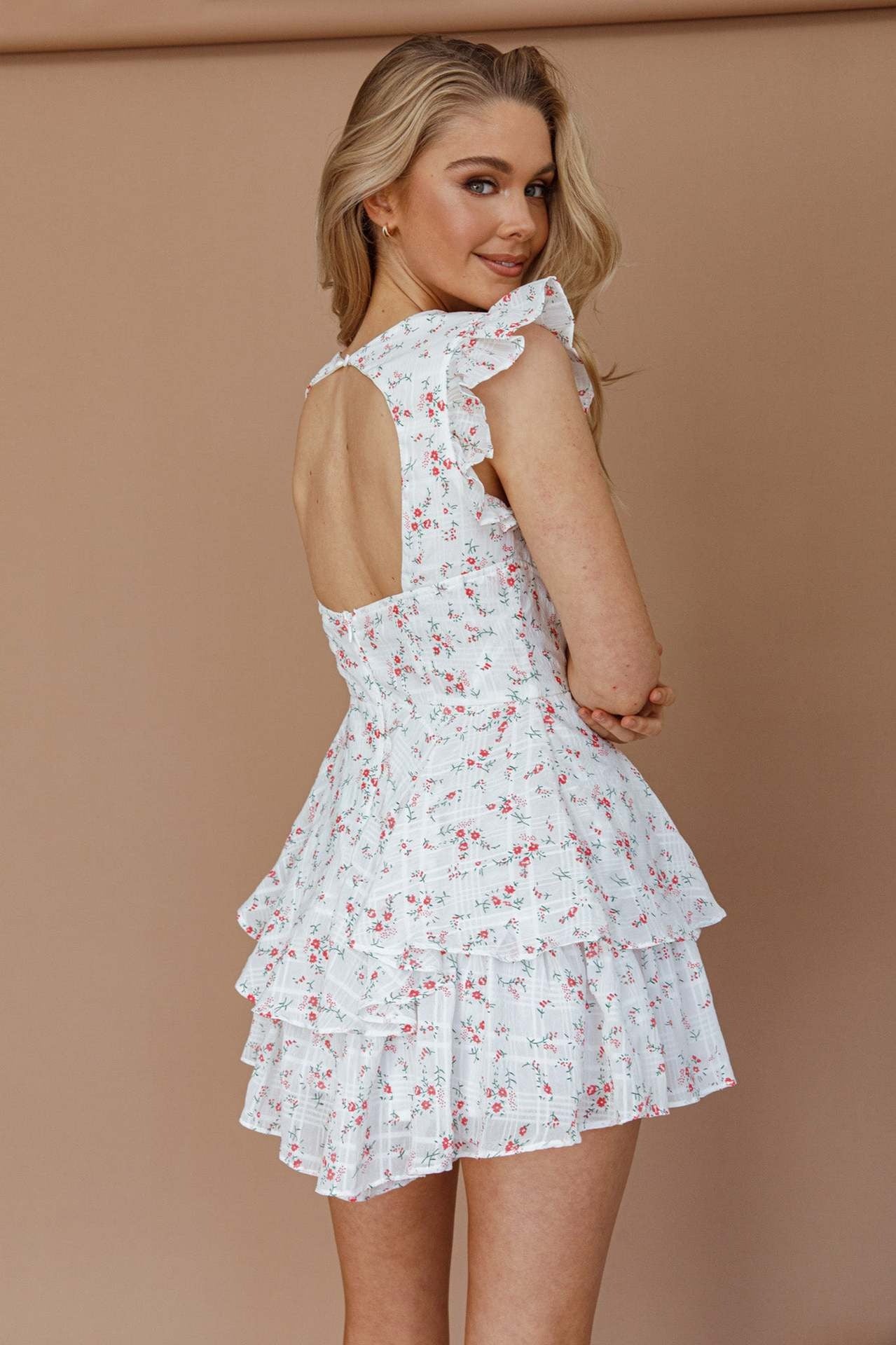 Vestido corto para mujer con bordado floral estilo romántico - Juliette