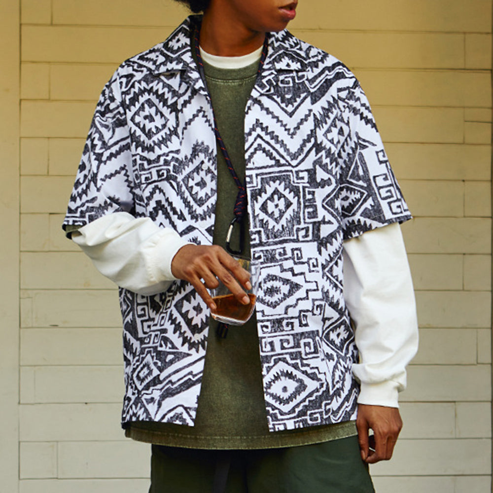 Camisa holgada de manga corta para hombre con estampado