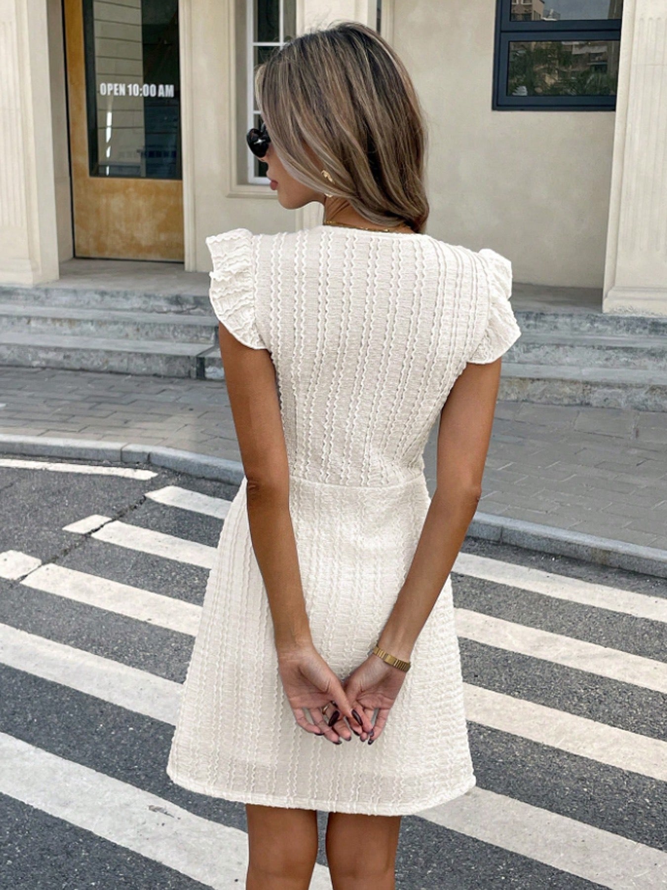 Vestido corto mujer escote en V con botones y vuelo - Annelie