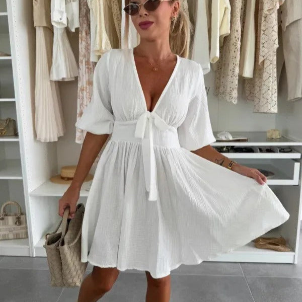 Vestido corto de mujer con escote fruncido y manga abullonada - Céline
