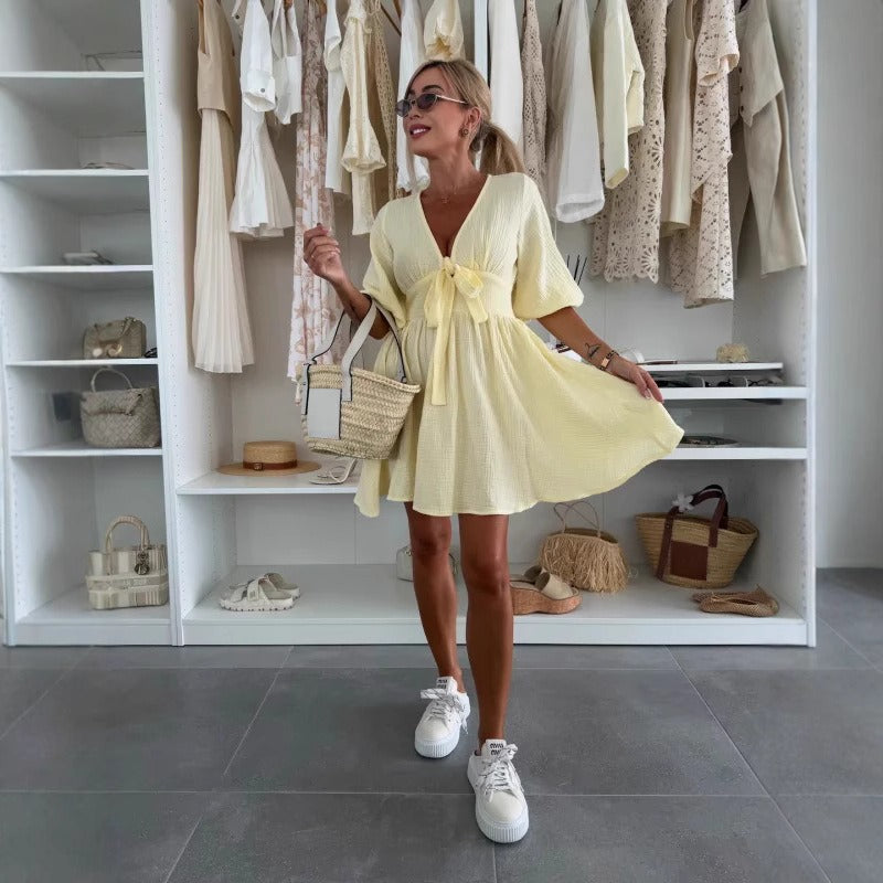 Vestido corto de mujer con escote fruncido y manga abullonada - Céline