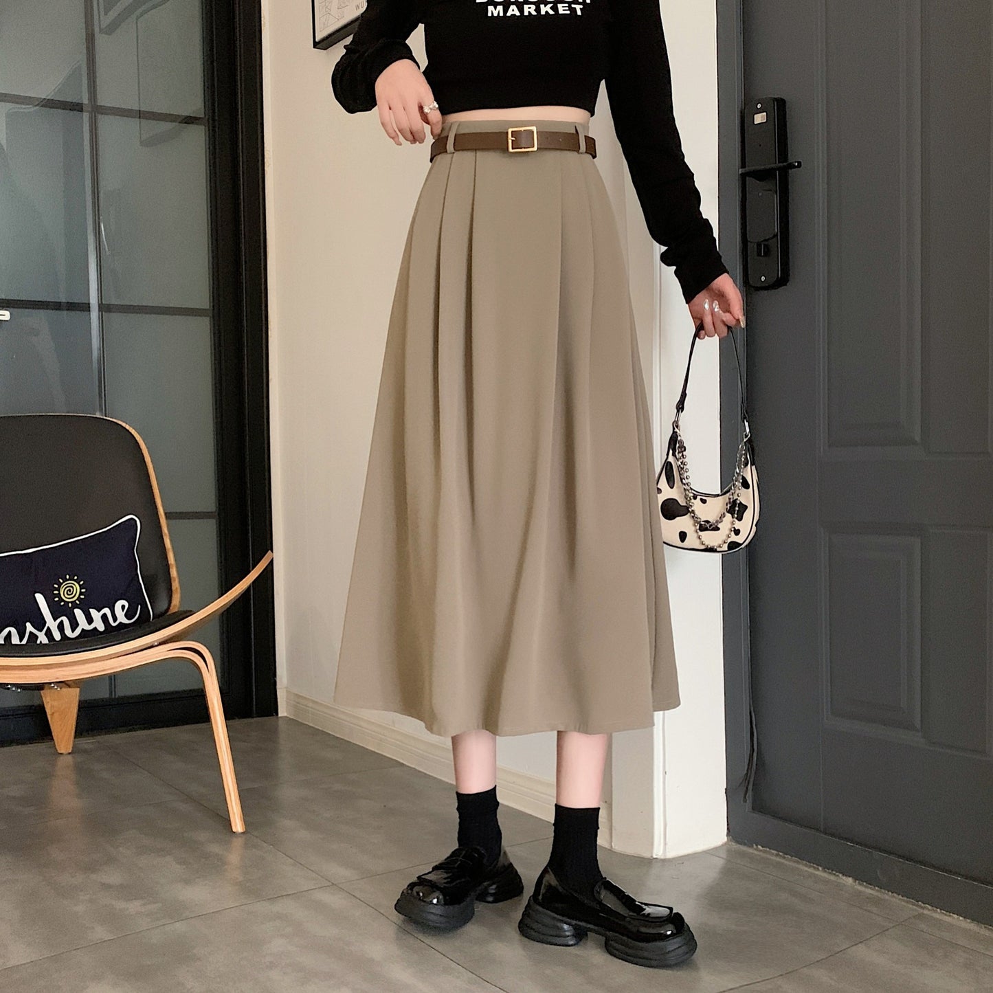 Falda midi para mujer de tejido fluido con pinzas frontales corte evasé - Mireille