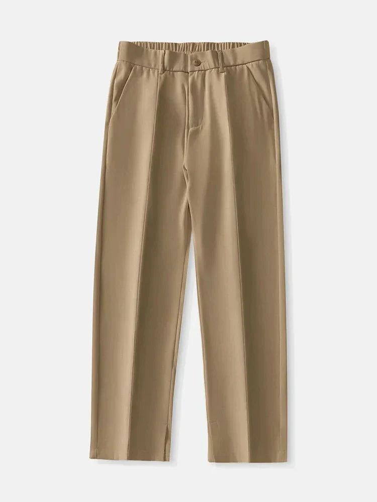 Pantalones plisados modernos