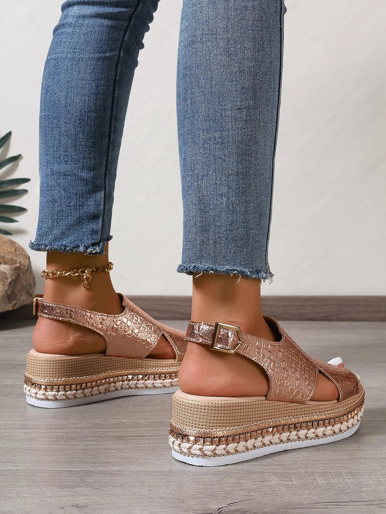 Sandalias de plataforma para mujer con textura grabada estilo casual - Julieta
