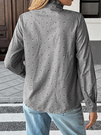 Blusa mujer manga larga con volantes y cuello alto - Lorena