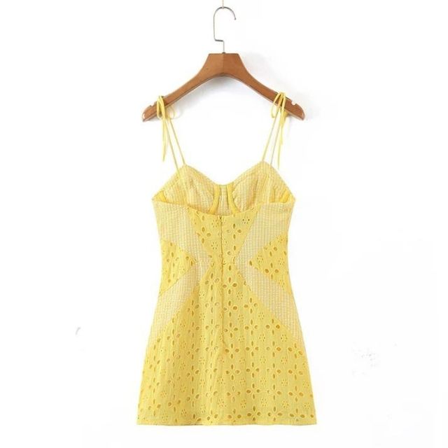 Liana - Vestido amarillo con bordados