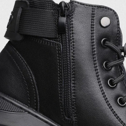 Elegantes botas de piel para hombre en negro