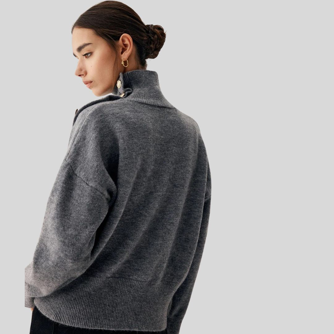 Joena - Jersey de cuello alto con detalle de botones asimétricos