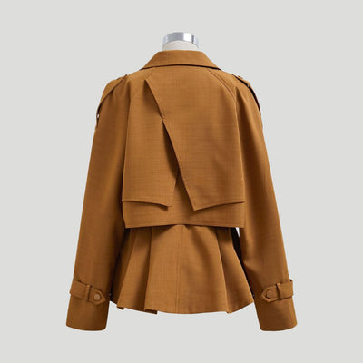 Chaqueta peplum con un llamativo cuello y diseño ceñido a la cintura - Gemma