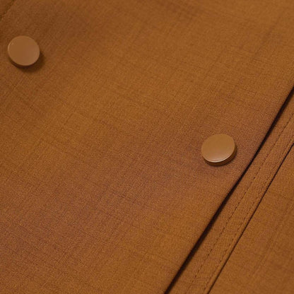 Chaqueta peplum con un llamativo cuello y diseño ceñido a la cintura - Gemma