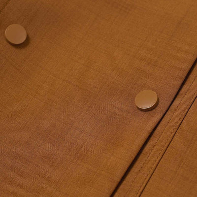 Chaqueta peplum con un llamativo cuello y diseño ceñido a la cintura - Gemma