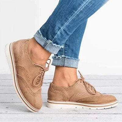 Elegantes zapatos de piel con cordones - Alisa