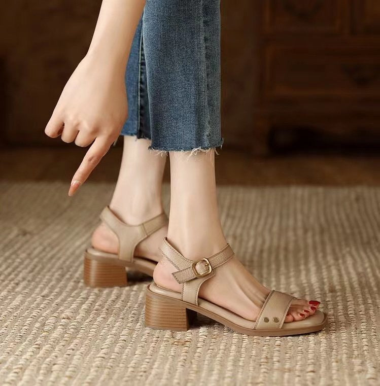 Sandalias para mujer de punta cuadrada con tacón ancho y correa ajustable - Mireille