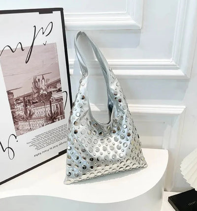 Bolso de hombro con detalles metálicos - Mariela