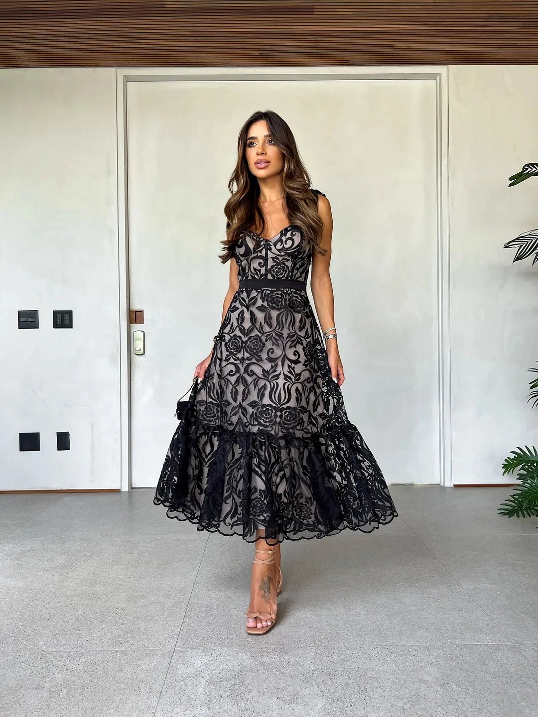 Lyla - Vestido largo con tirantes y espalda descubierta