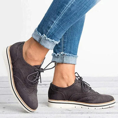 Elegantes zapatos de piel con cordones - Alisa