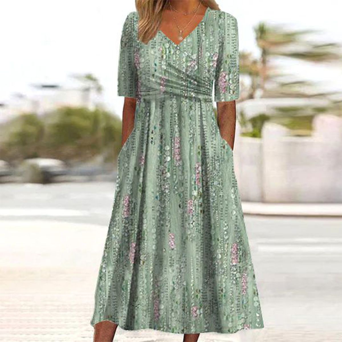 Gina - Vestido midi verde con estampado vegetal en el lateral