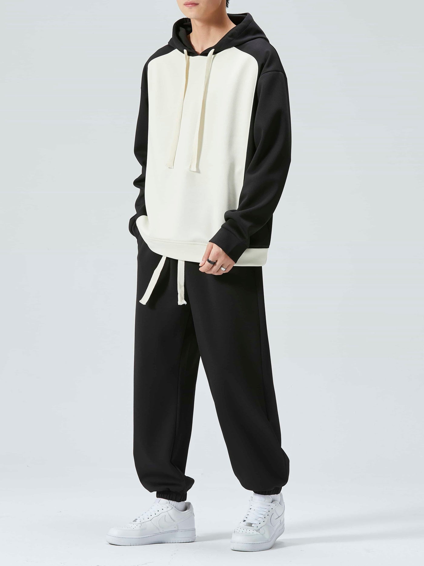 Conjunto deportivo con sudadera y pantalon para hombre - Kaelen