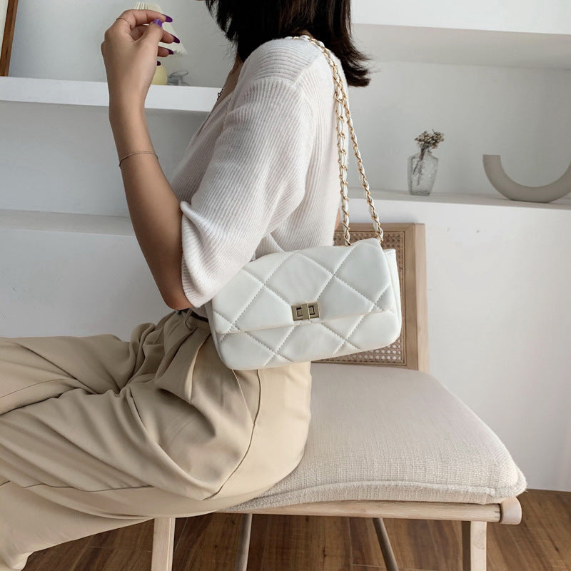 Bolso acolchado con cadena - Noelia