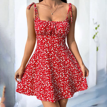 Vestido corto para mujer floral con tirantes y volantes estilo veraniego - Amalia