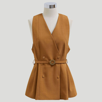 Chaqueta peplum con un llamativo cuello y diseño ceñido a la cintura - Gemma