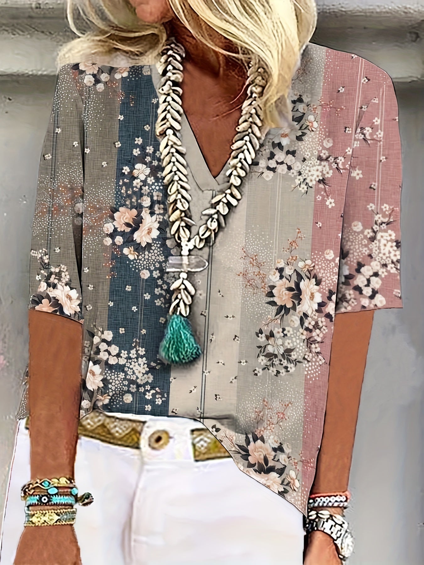 Lisa - Camiseta casual con estampado floral, manga corta y escote en pico