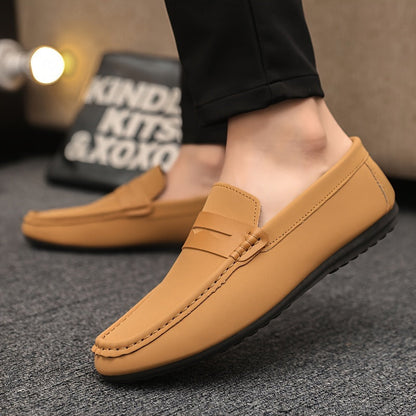 Elegantes mocasines de hombre en varios colores