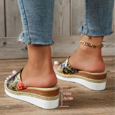 Femke - Sandalias de tacón de cuña para mujer con estampado floral