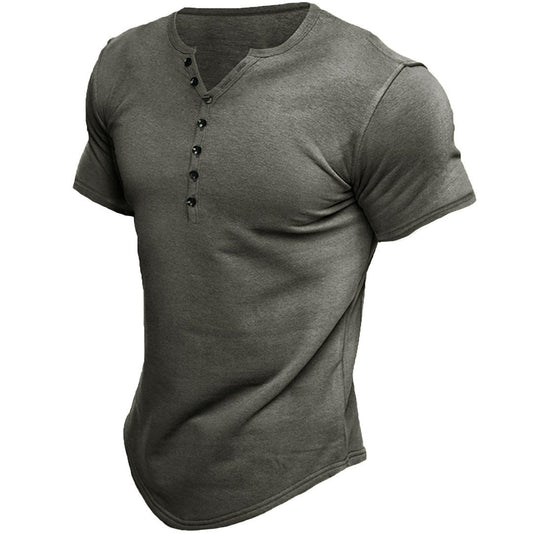 Camiseta slim fit de hombre con media tapeta de botones