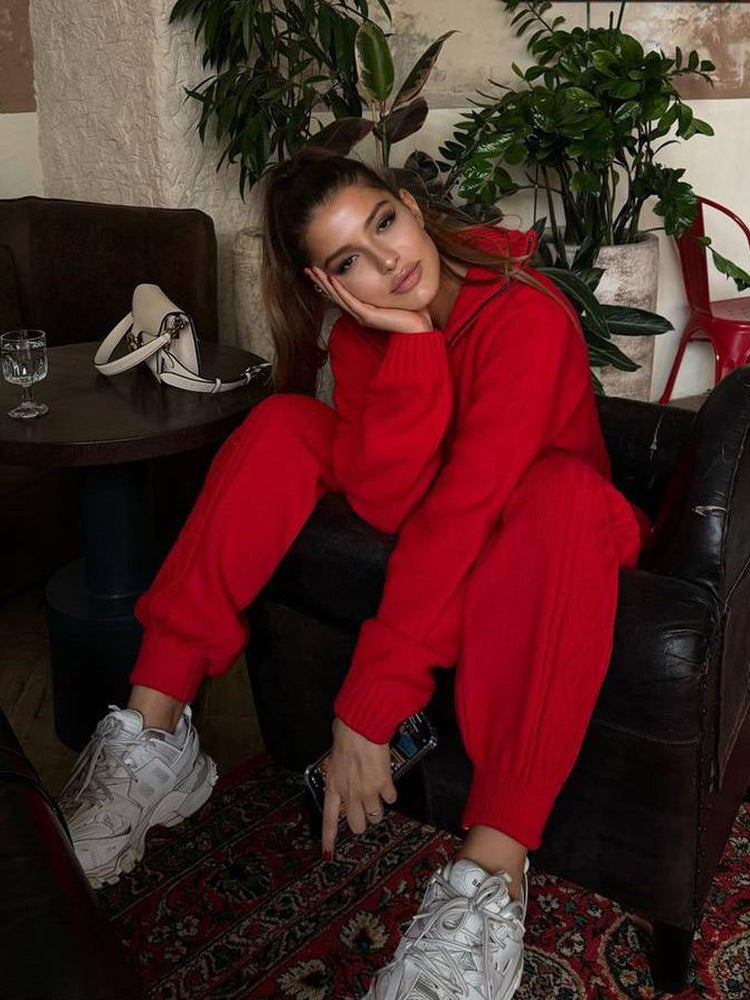 Conjunto mujer loungewear de punto con capucha - Alessia