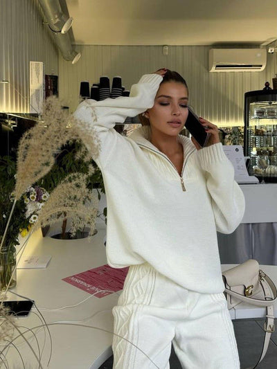 Conjunto mujer loungewear de punto con capucha - Alessia