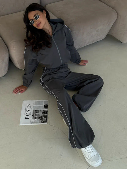 Conjunto deportivo con chaqueta y pantalon ancho - Giada