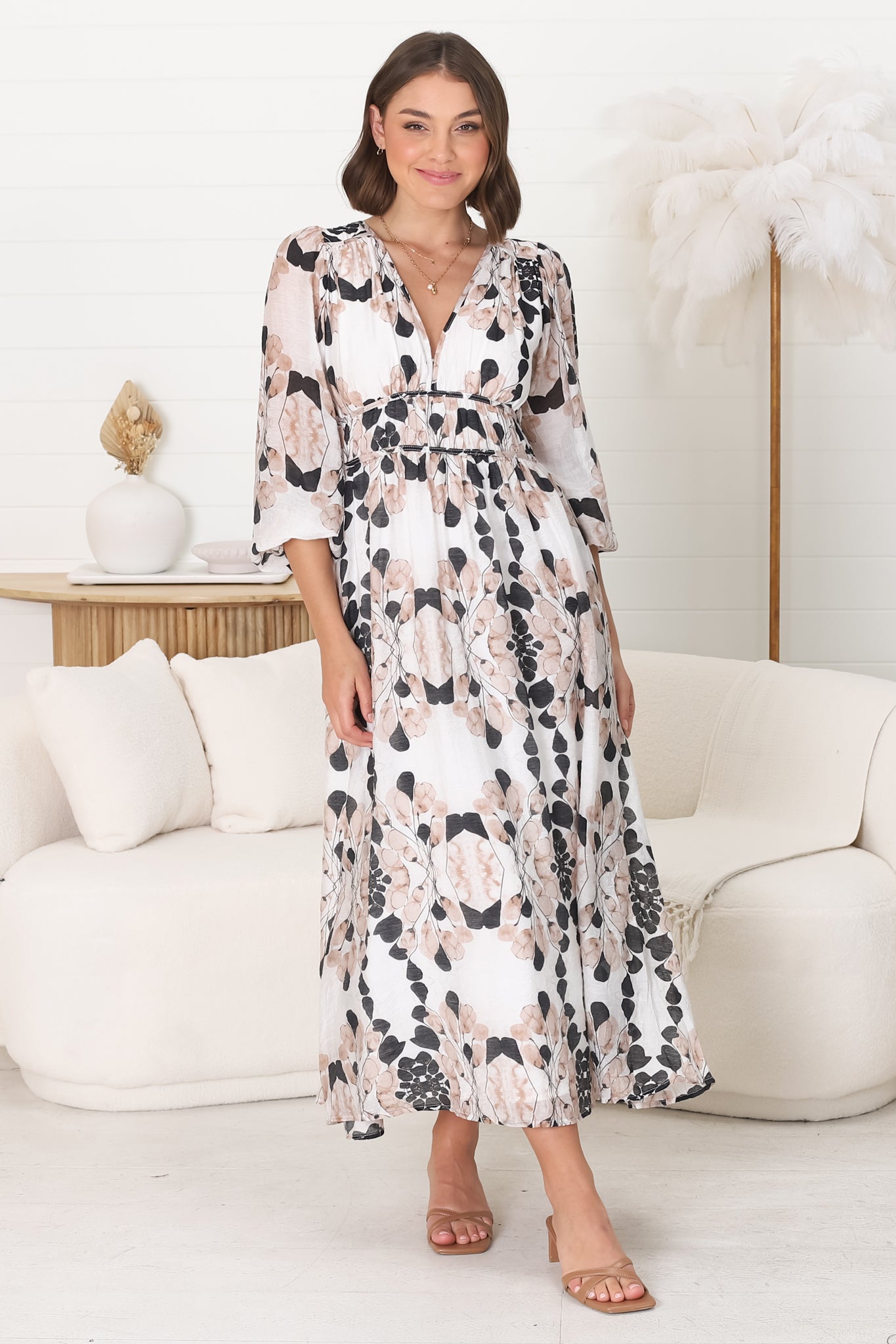 Helia Midi Dress - Vestido evasé con escote en pico y cintura plisada