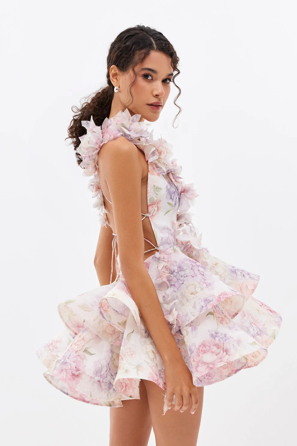 Isabella - Vestido Mini con Volantes de Gasa y Flores 3D