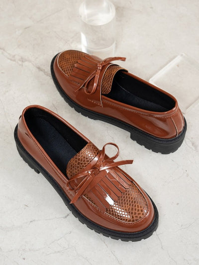 Mocasines mujer charol brillante con lazo decorativo - Valeria