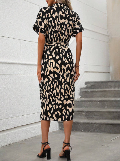 Vestido midi para mujer de estampado animal con abertura frontal - Julieta